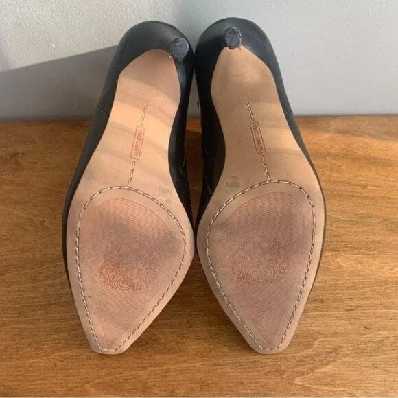 Vince CAMUTO Feninda Black Leather Point Toe Stiletto Bootie - Picture 7 of 16